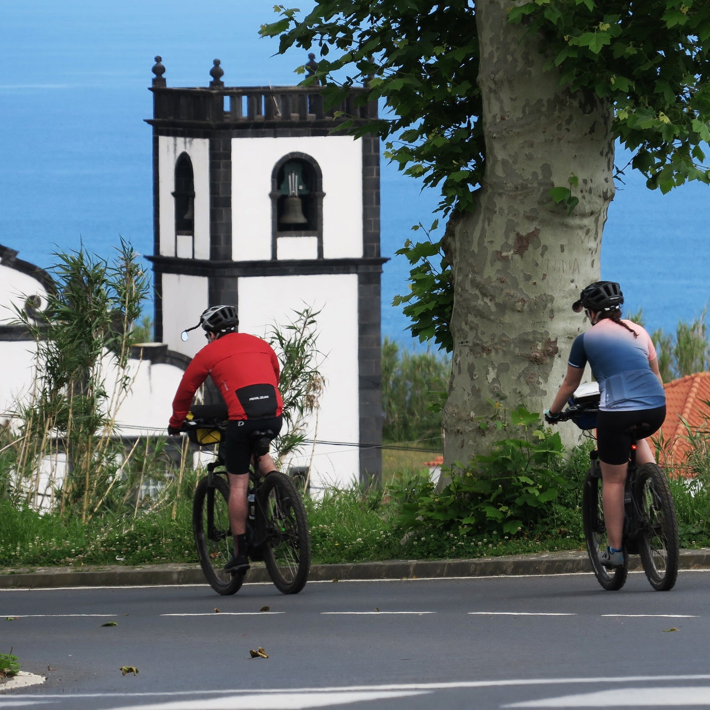 Azores Bike Tour Guide