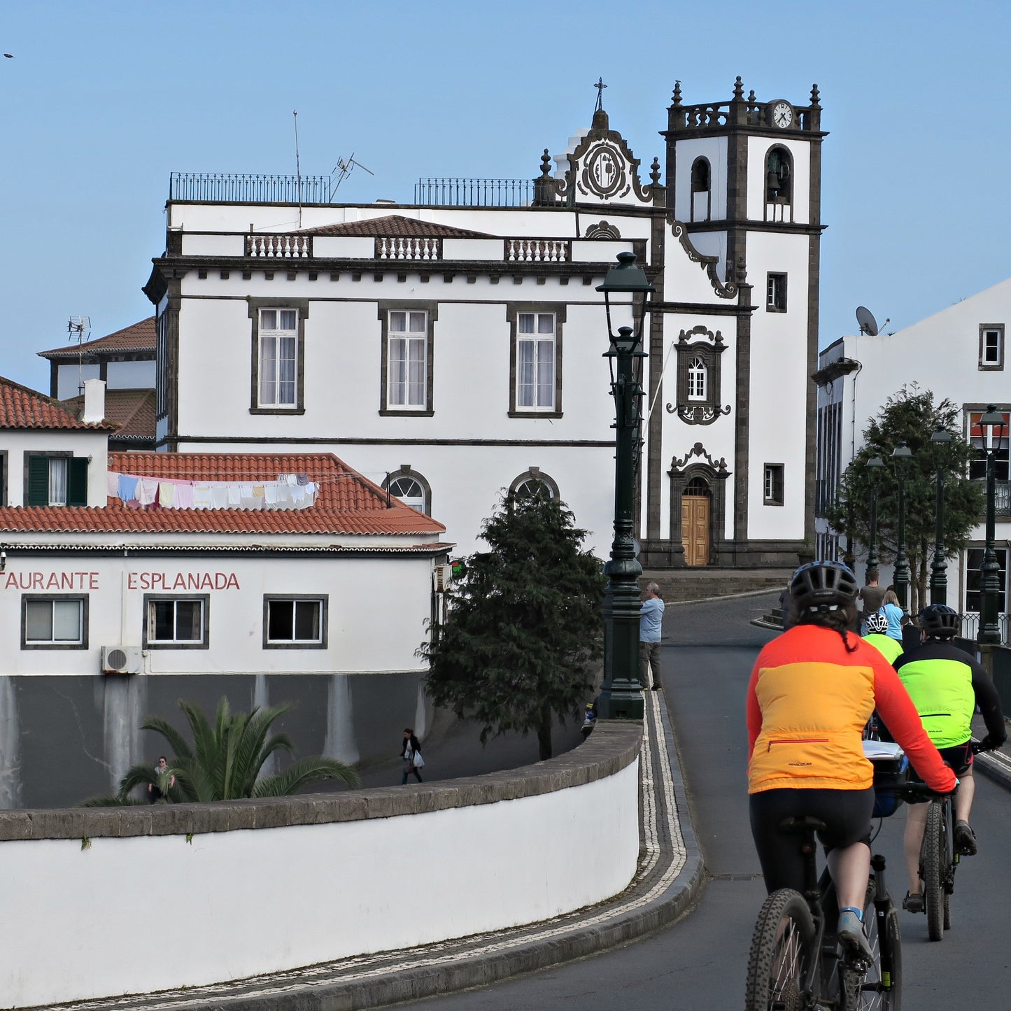 Azores Bike Tour Guide